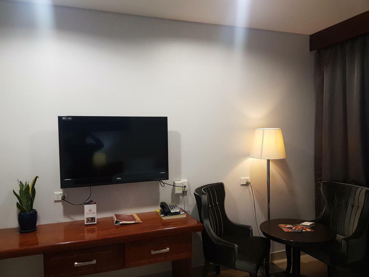 פורט מורסבי Paddy'S Hotel & Apartments מראה חיצוני תמונה