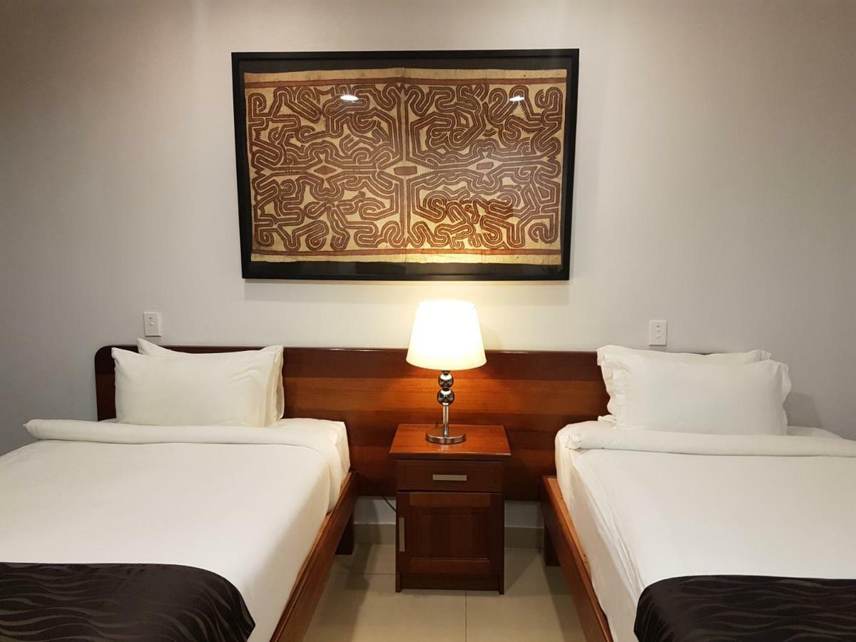 פורט מורסבי Paddy'S Hotel & Apartments מראה חיצוני תמונה