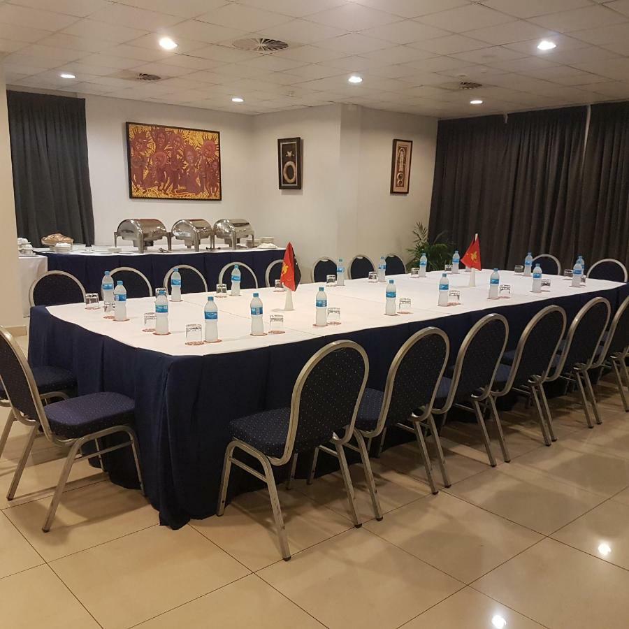 פורט מורסבי Paddy'S Hotel & Apartments מראה חיצוני תמונה