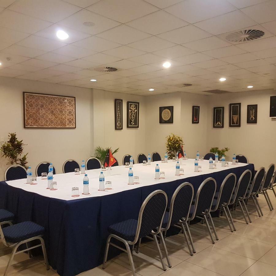 פורט מורסבי Paddy'S Hotel & Apartments מראה חיצוני תמונה